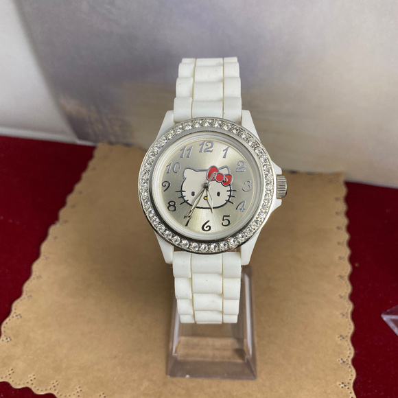 Hello Kitty Watch Mom Teen or Childs - Picture 2 of 5